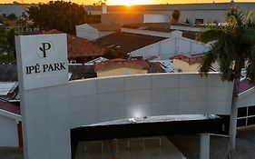 IPÊ PARK Convention Hotel